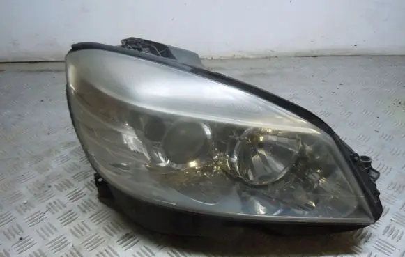 Mercedes-Benz C W204 Headlight/headlamp A2018200261