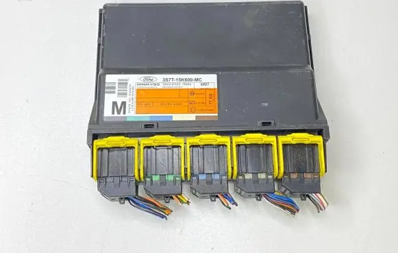 Ford Mondeo Mk III Comfort/convenience module 5WK48753G 3S7T-15K600-MC