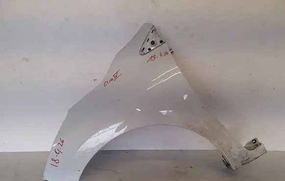 Renault Clio IV Fender 631017334R