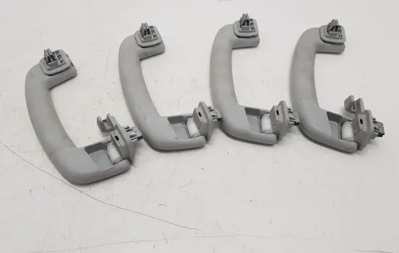 Skoda Kodiaq A set of handles for the ceiling 2G0857607 3V0857643A