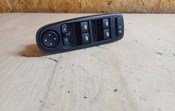 Citroen C4 I Electric window control switch