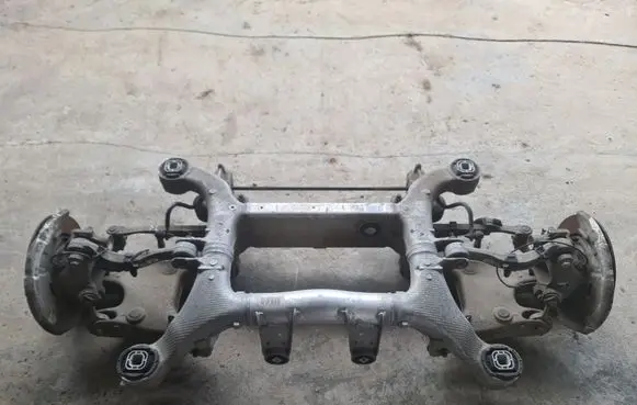 BMW 5 F10 F11 Rear axle beam 6794876 6794875 6798545