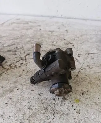 Volkswagen Golf IV Power steering pump