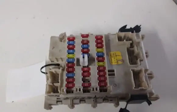 Nissan Primera Comfort/convenience module 24350AV700