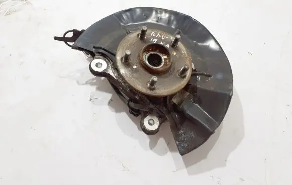Toyota RAV 4 (XA50) Front wheel hub 4320242010