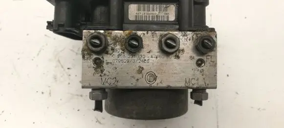 Nissan Note (E11) ABS Pump 476609U100