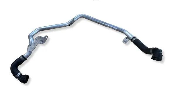 Mercedes-Benz CLS C257 Engine coolant pipe/hose A2562033300