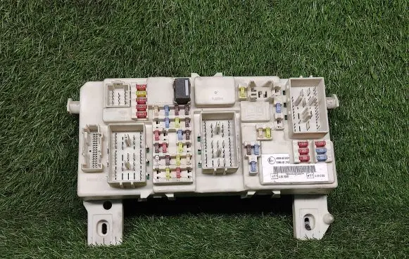 Ford Focus Power management control unit 7M5T14A073FE