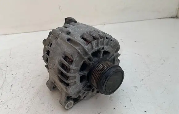 Ford Focus Generator/alternator AV6N10300GC