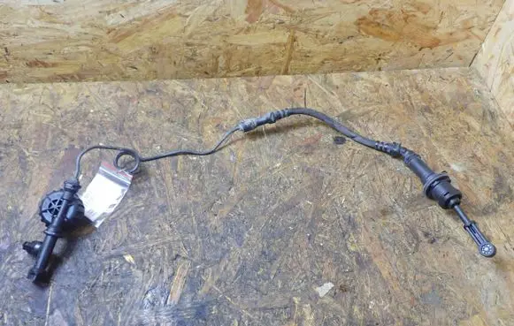 Renault Scenic III - Grand scenic III Clutch master cylinder 306101185R