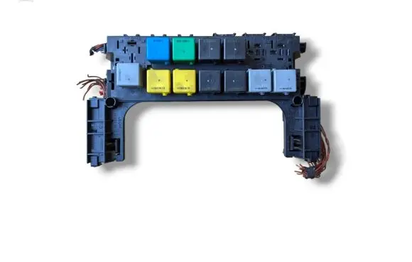 Mercedes-Benz B W245 Fuse module A1695450001