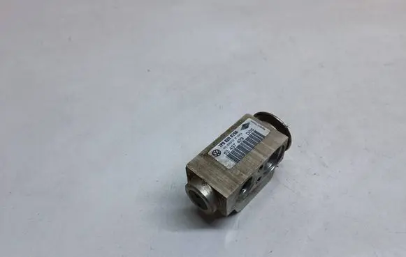 Porsche Cayenne (92A) Air conditioning (A/C) expansion valve 7P0820679A
