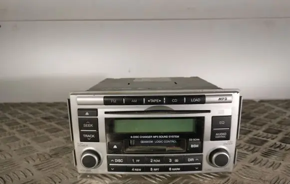 Hyundai Santa Fe Radio/CD/DVD/GPS head unit 961002B220