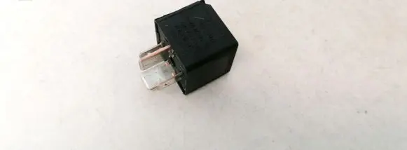 Volkswagen Golf IV Other relay 95vw10k705ca 7m0951253a