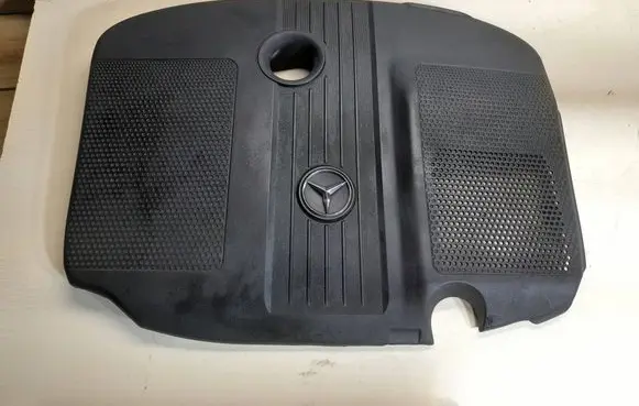 Mercedes-Benz C W204 Engine cover (trim) A6510102167 3BB171504