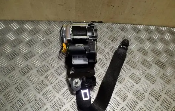 Mercedes-Benz GLC X253 C253 Front seatbelt A2058606400