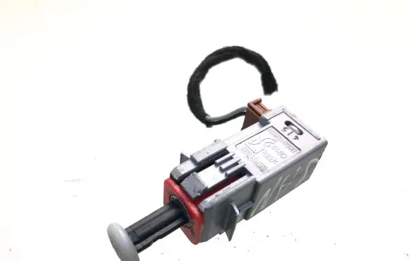 Opel Zafira B Clutch pedal sensor 869619858 55701396
