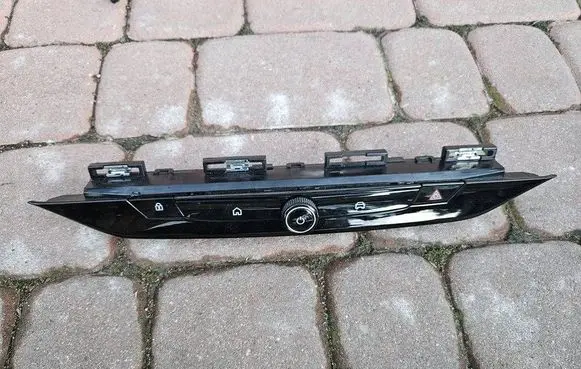 Opel Mokka B Radio/CD/DVD/GPS head unit 9858715380