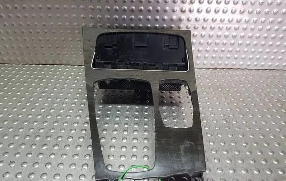 BMW 7 F01 F02 F03 F04 Gear shifter surround trim plastic S26371270 9251216 9179821