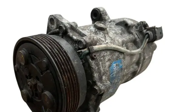 Volkswagen Golf V Air conditioning (A/C) compressor (pump) 1J0820803K 1073G02244