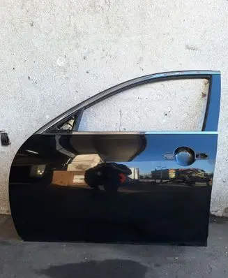 Infiniti G37 Front door 