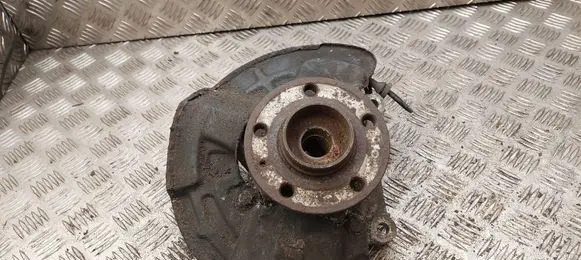 Volvo XC70 Front wheel hub 9461944
