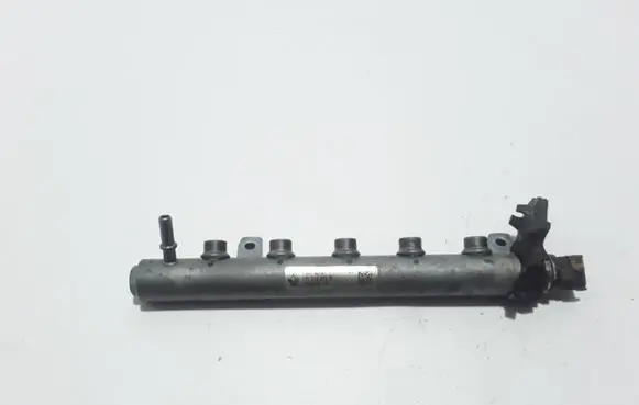 Renault Trafic III (X82) Fuel main line pipe 8201323501