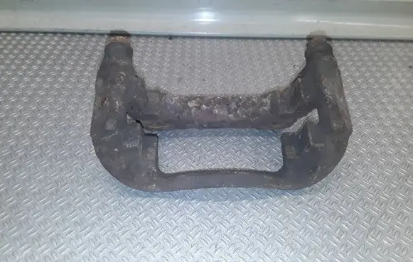 Volkswagen Transporter - Caravelle T4 Front Brake Caliper Pad/Carrier 