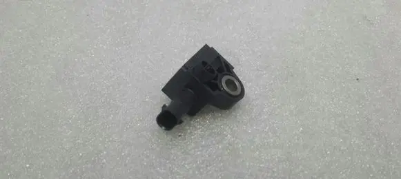 Mercedes-Benz E W213 Airbag deployment crash/impact sensor A2229051400