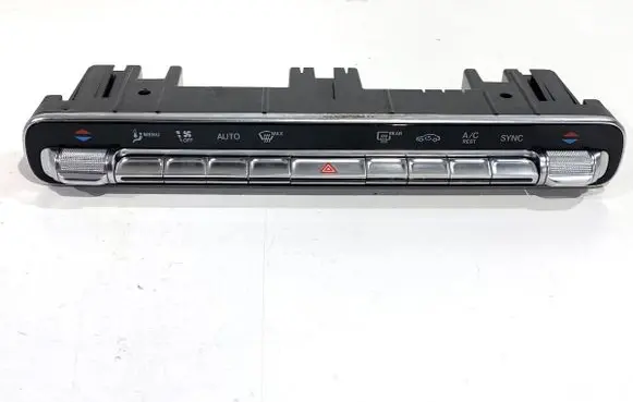 Mercedes-Benz GLE W167 Interior fan control switch A2479056703