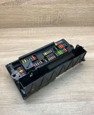 BMW 5 F10 F11 Fuse module 9252815 170033442