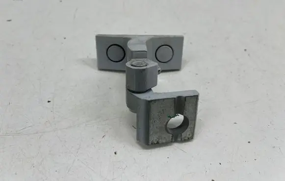 Mercedes-Benz GLA H247 Front door lower hinge