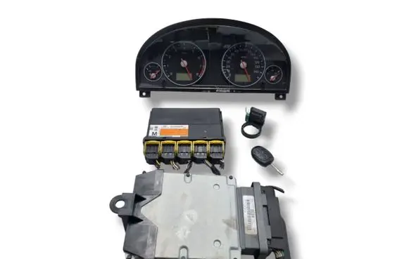 Ford Mondeo Mk III Engine ECU kit and lock set 5S71-12A650-YA