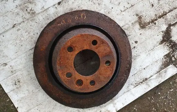 Volkswagen Touareg I Rear brake disc NOCODE