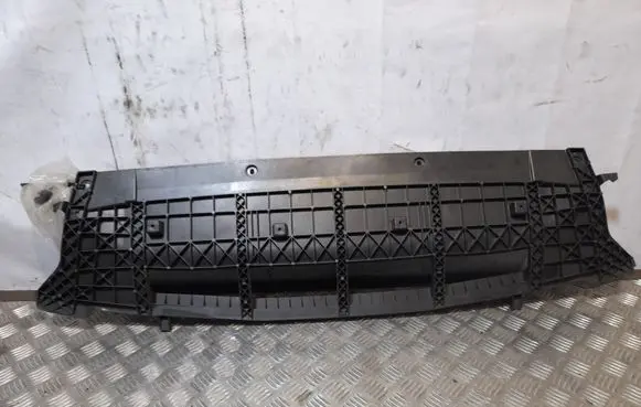 Audi Q5 SQ5 Front bumper skid plate/under tray 8R0807233