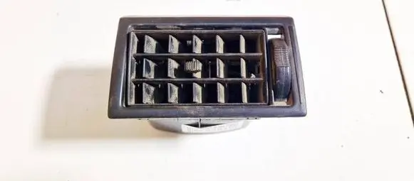 Volkswagen Golf II Dash center air vent grill 191819701b 191819709b