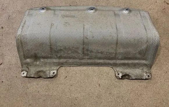 BMW M4 F82 F83 Exhaust heat shield 7241777