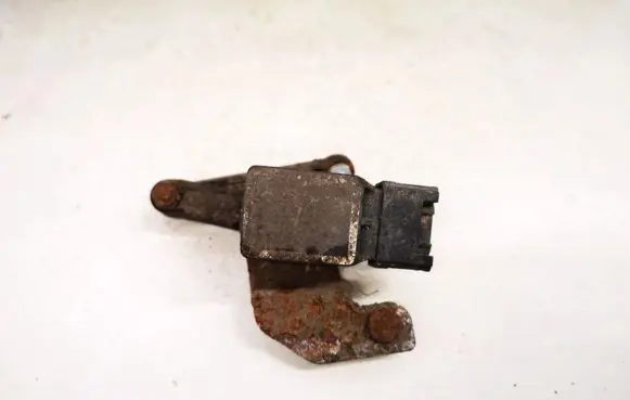 BMW 5 E60 E61 Front height sensor lever 6778860