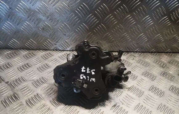Mercedes-Benz A W169 Mechanical fuel pump 6400700701 A6400700701