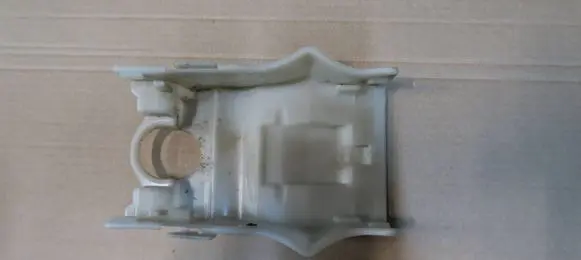 Skoda Octavia Mk3 (5E) Front door exterior handle/bracket 5E0837349A