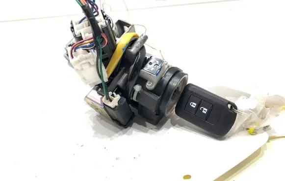Mitsubishi Outlander Ignition lock 