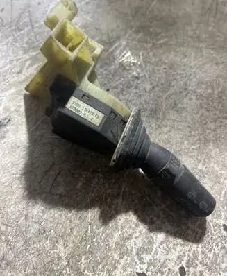 Ford Mondeo Mk III Wiper control stalk 97BG17K478FB 970903A