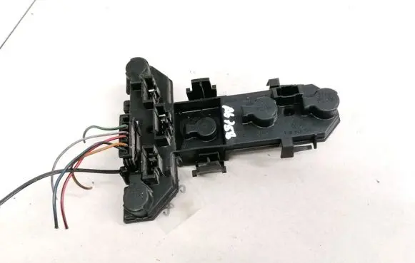 Volkswagen Golf IV Tail light bulb cover holder 1J6945257 THK151