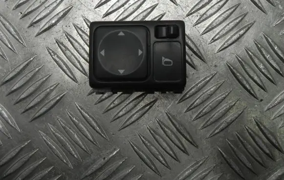 Nissan NV200 Electric window control switch 1Y28K T5808