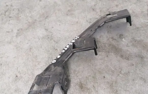 Headlight/headlamp mounting bracket