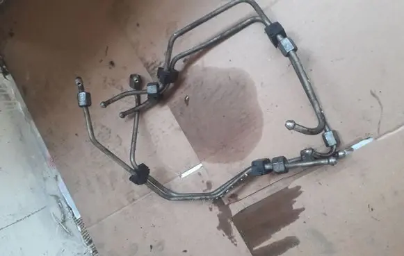 Volvo V50 Fuel line/pipe/hose 