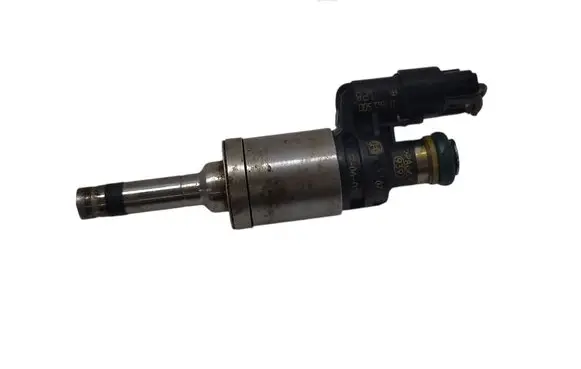 Ford Focus Fuel injector CM5G9F593FA