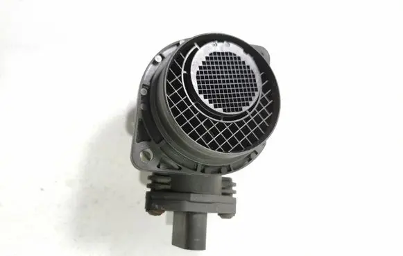 Skoda Octavia Mk2 (1Z) Mass air flow meter 0281002531 038906451B