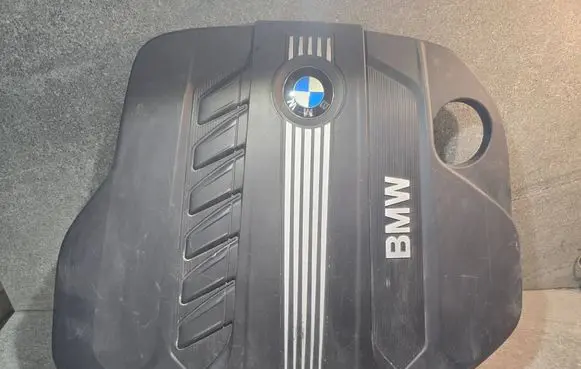 BMW X5 E70 Engine cover (trim) 7812063 15671610