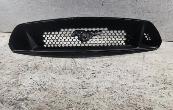 Ford Mustang VI Front bumper upper radiator grill FR3B8150BA FR3B8200BGW